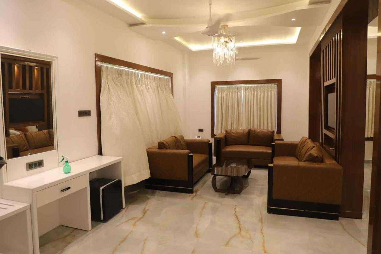 Golden Stone Resorts Alīgarh Eksteriør bilde