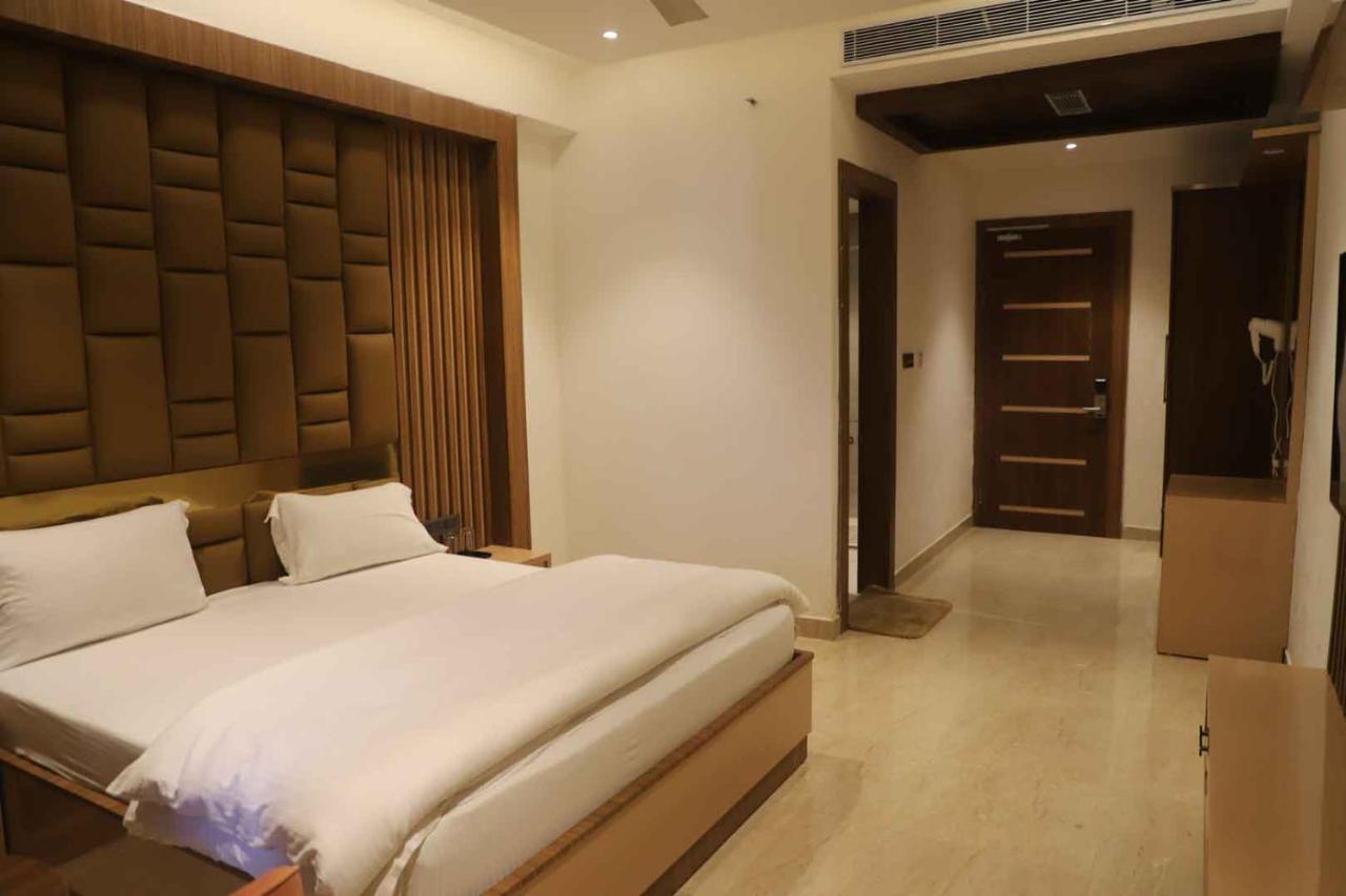 Golden Stone Resorts Alīgarh Eksteriør bilde